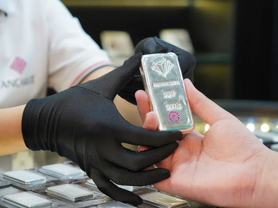 Đầu tư bạc miếng là hình thức minh bạch và hiệu quả Giải đáp nên mua bạc miếng hay đồng xu bạc