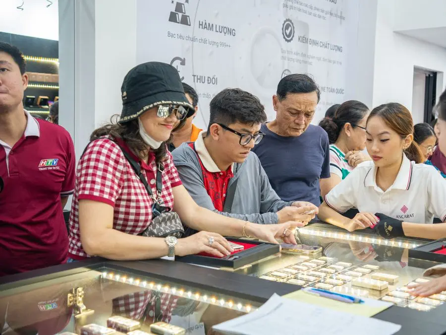 Mua bạc để đầu tư nên lựa thương hiệu chuyên kinh doanh bạc miếng hành trình mua bạc miếng nguyên chất