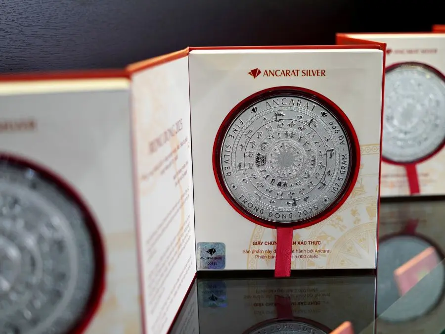 Bạc ta phù hợp cho người muốn đầu tư tích trữ bạc ta hay bạc 925 đắt hơn?