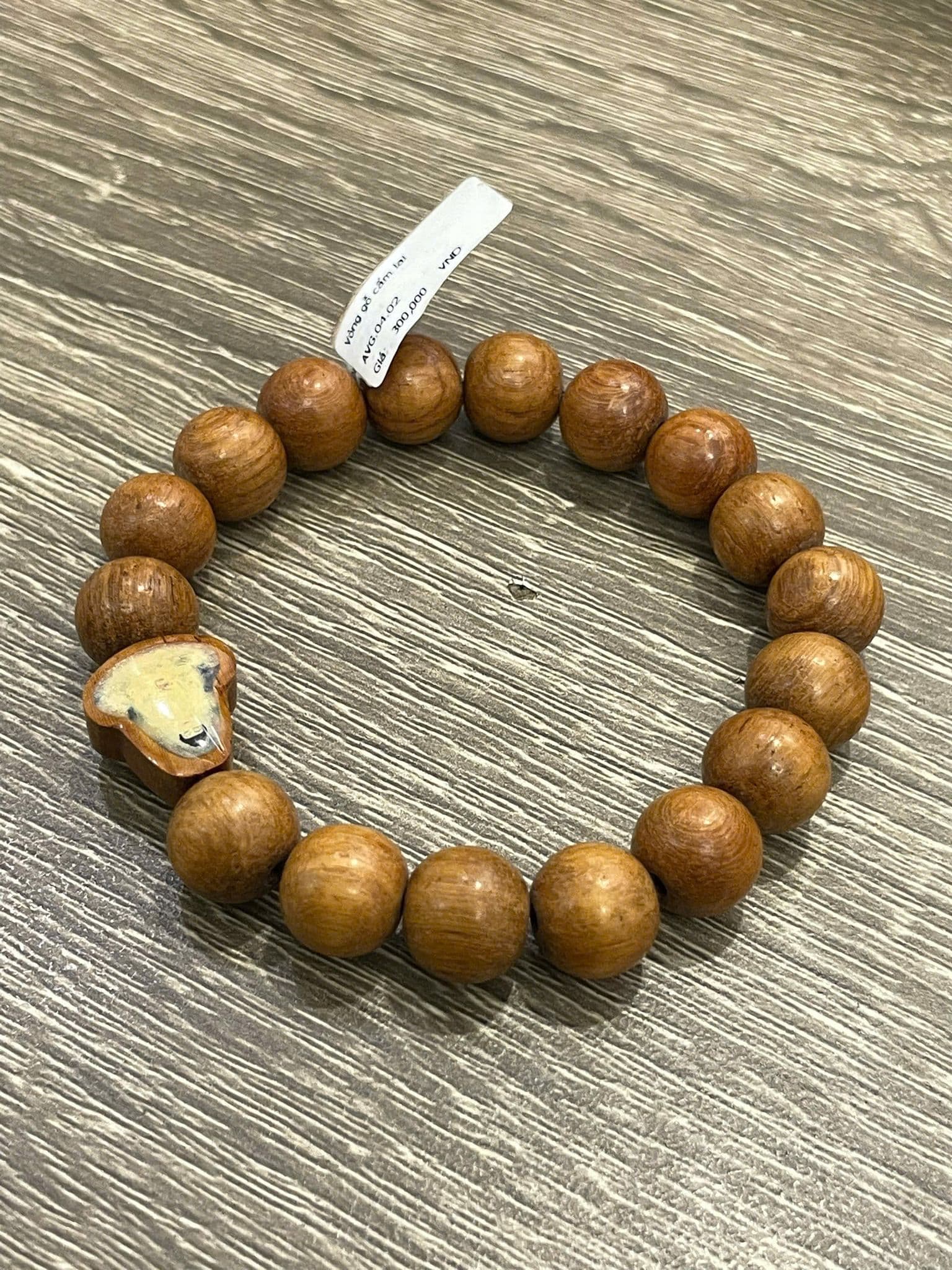 Vòng gỗ cẩm lai