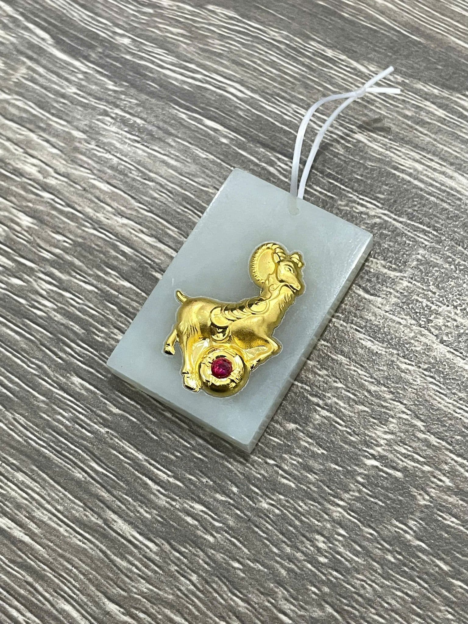 Mặt Dây Ngọc Phỉ Thúy Dát Vàng 24K 12 Con Giáp ANCARAT