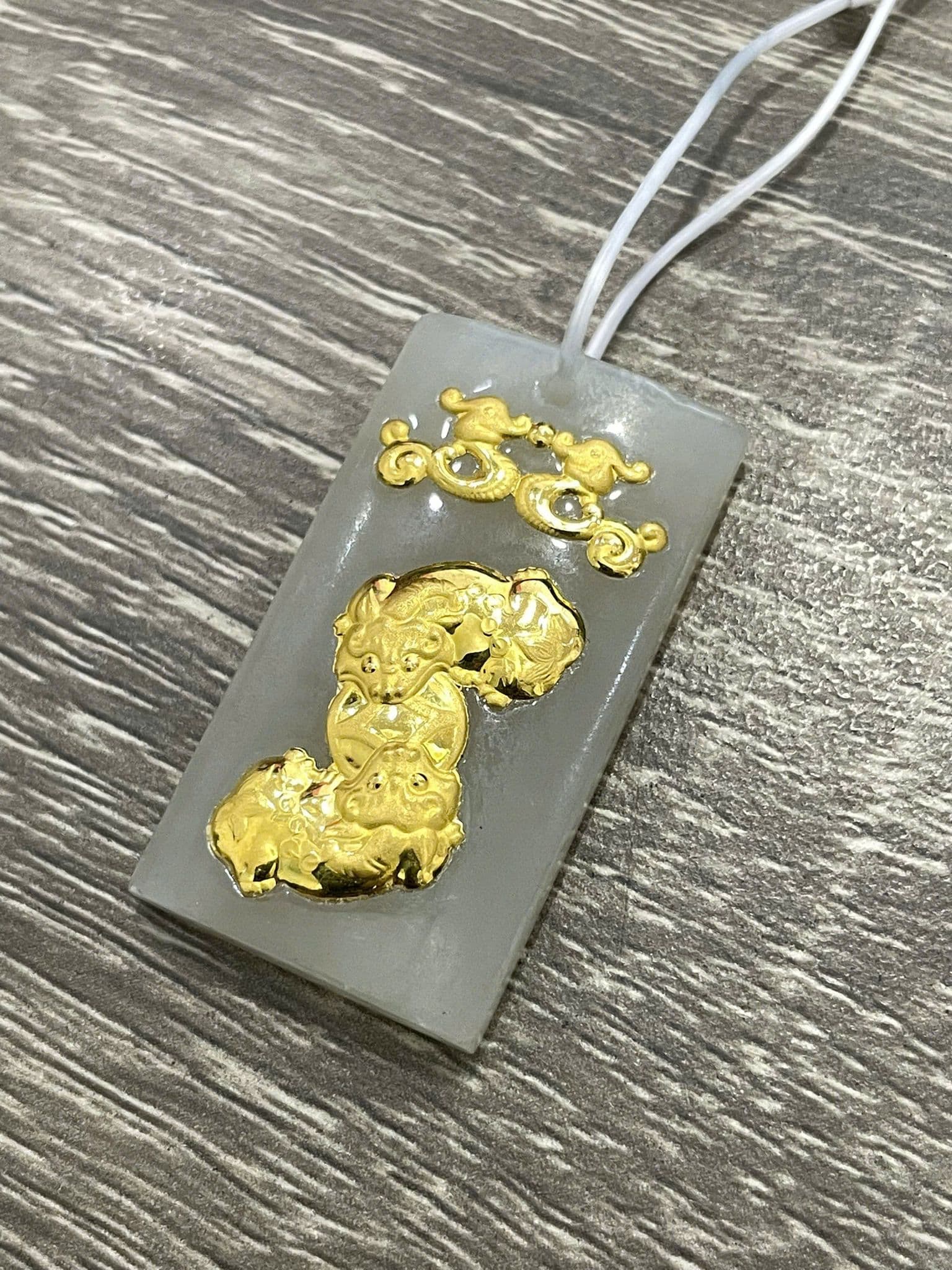 Mặt dây ngọc phỉ thúy dát vàng 24K Song Tỳ Hưu Ngậm Tiền ANCARAT