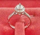 Nhẫn Vàng 18K Đính Đá Mặt Tròn Ánh Nguyệt ANCARAT