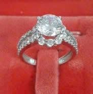 Nhẫn Vàng 18K Đính Đá Viền Cung Vầng Sáng ANCARAT