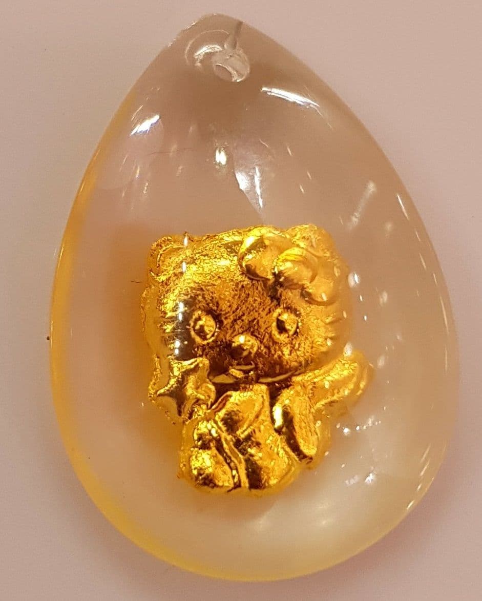 Mặt 3D Dát Vàng Kitty