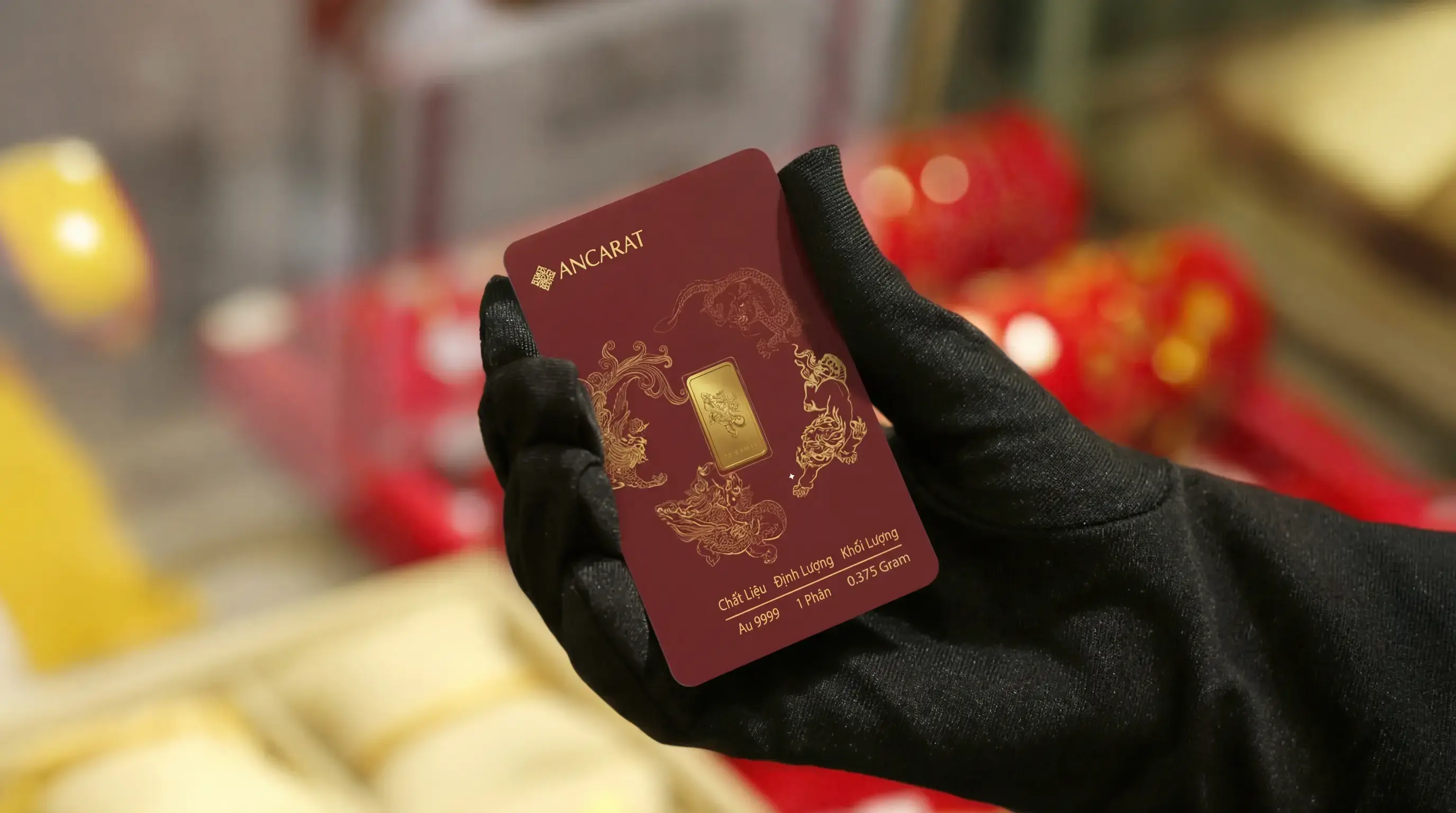 Xu hướng vàng miếng 1 phân ép vỉ dạng vàng thẻ ATM đang được giới trẻ săn đón nồng nhiệt dịp Tết Bính Ngọ.