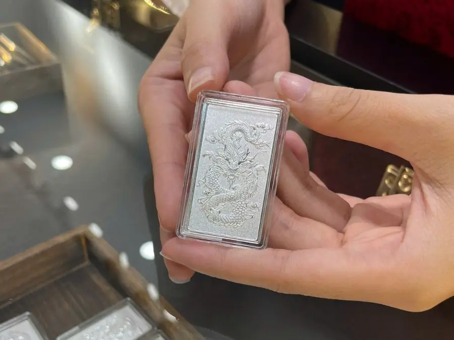 tiết kiệm và tích lũy khác nhau như thế nào