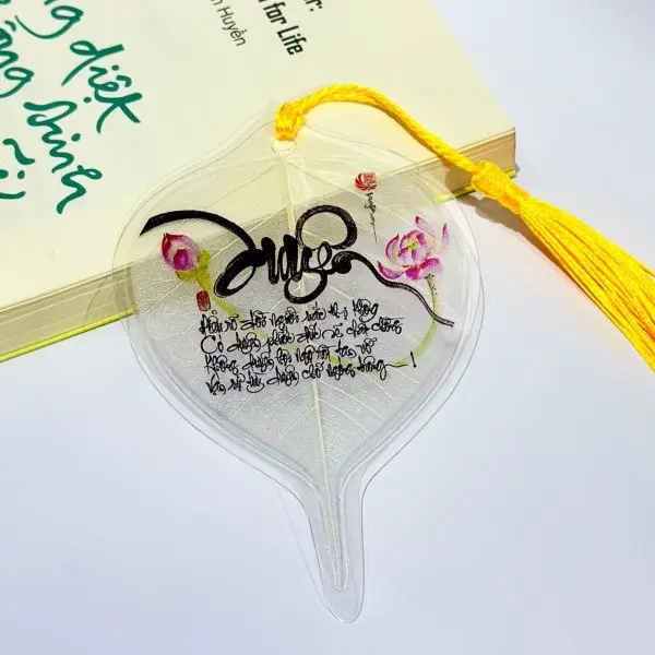 Lá Bồ Đề Thư Pháp Hoa Sen Chữ Duyên